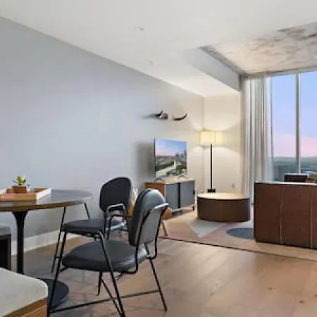 Apartamento 2Br Lux Highrise + Austin + Vibrant Rainey St